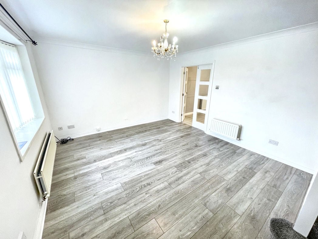 Property image 7 of 15