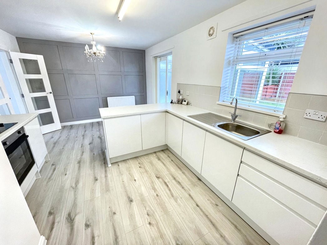 Property image 4 of 15