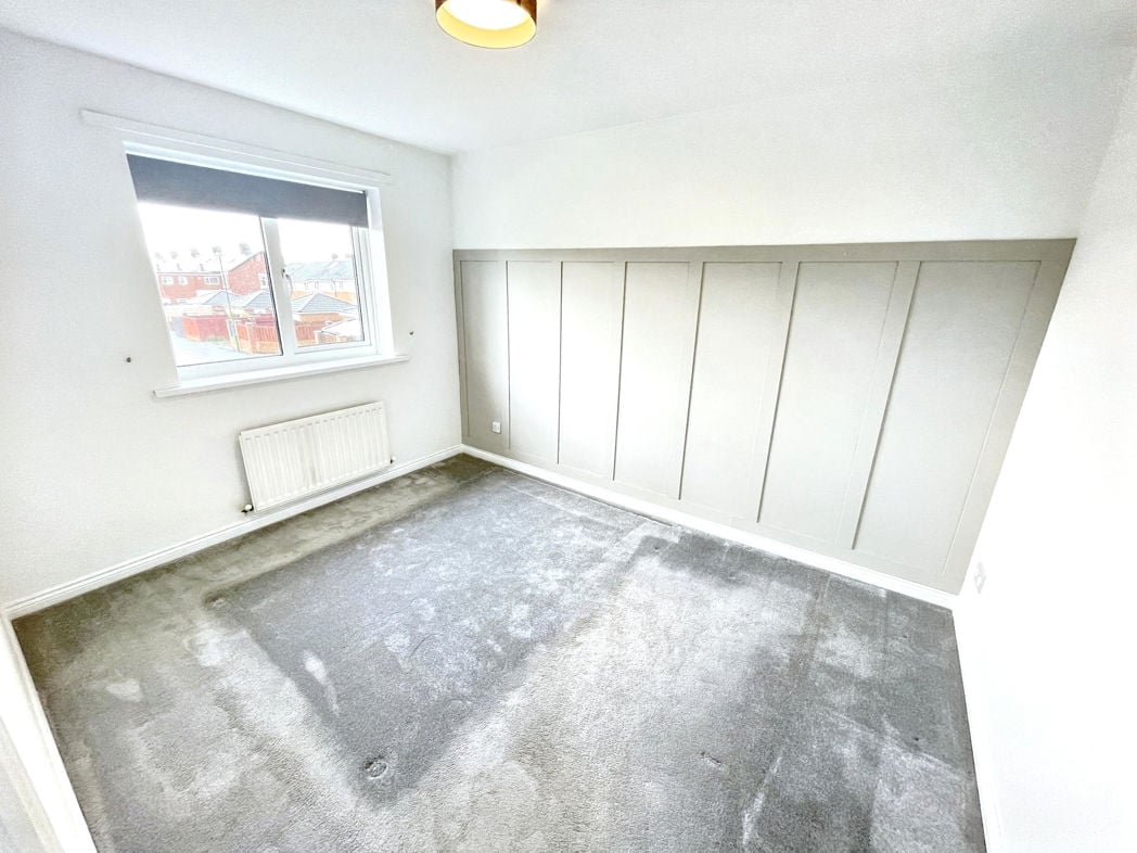 Property image 11 of 15