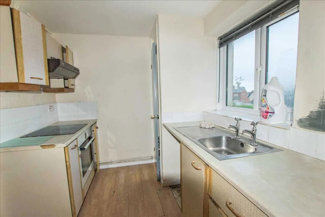Property image 2 of 6