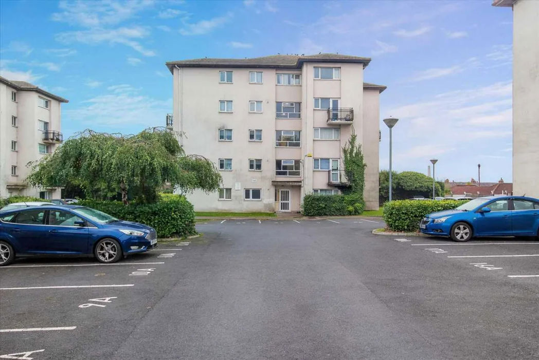 Property image 1 of 6