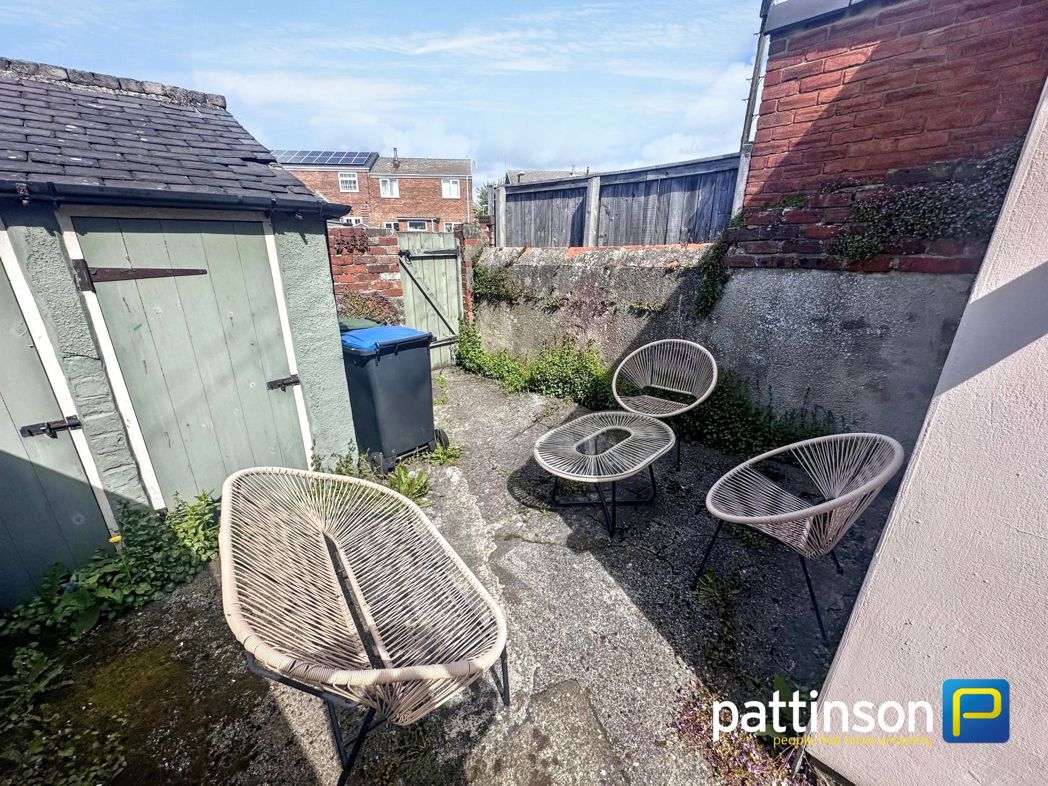 Property image 10 of 11
