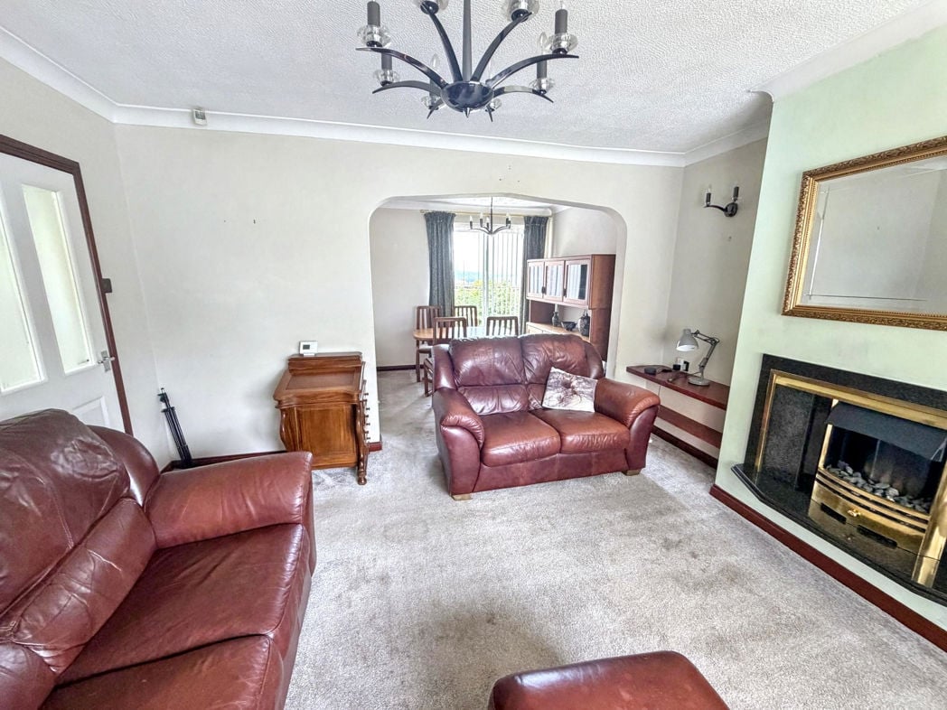 Property image 2 of 19