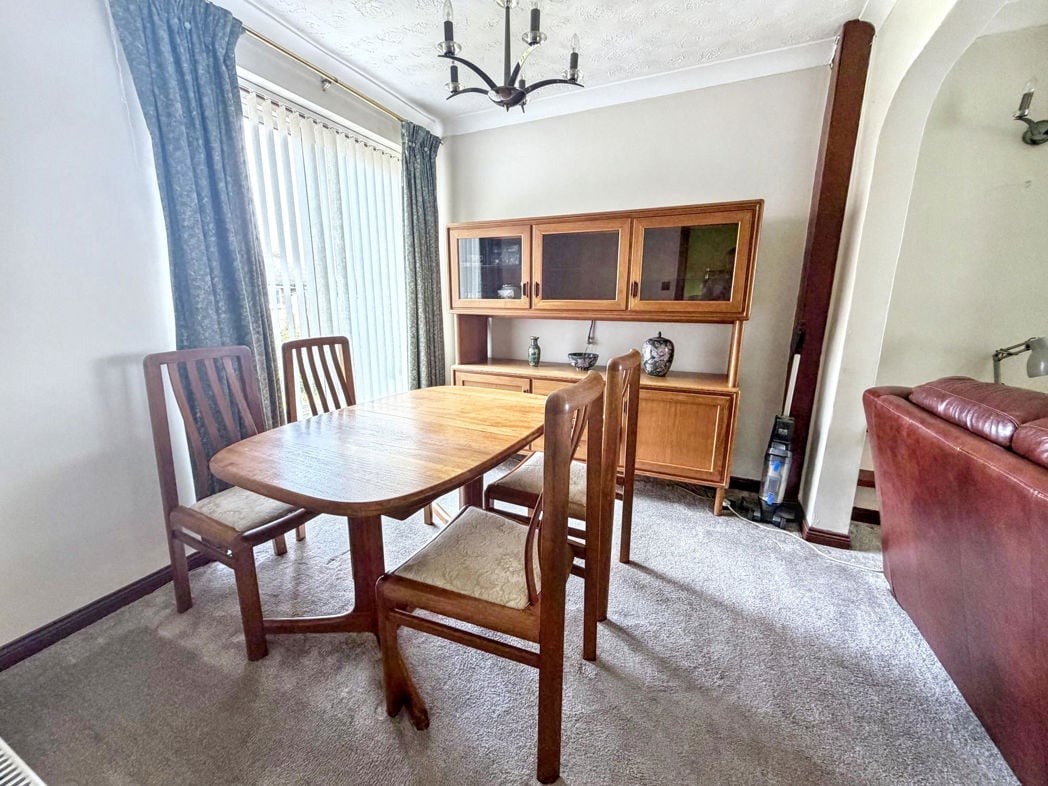 Property image 3 of 19