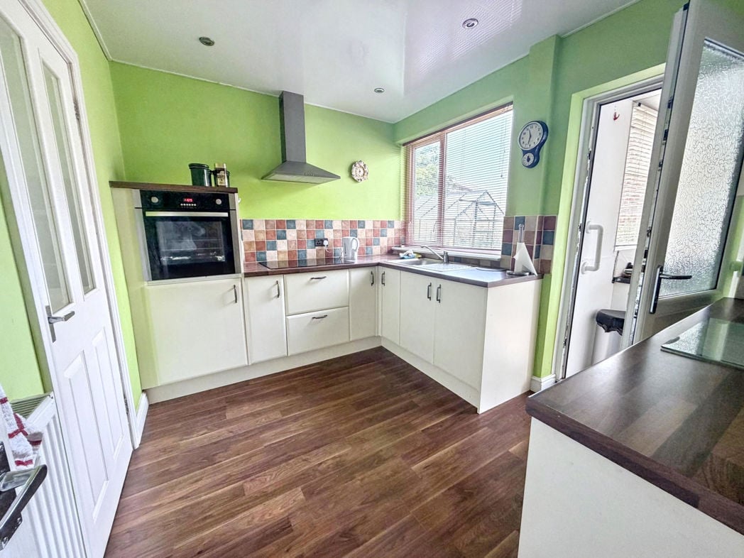 Property image 6 of 19