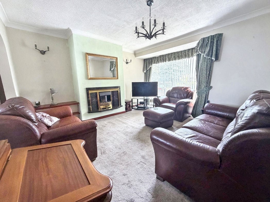 Property image 8 of 19