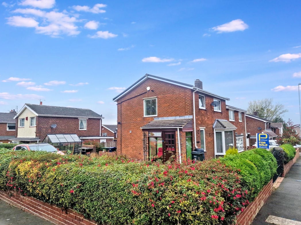 Property image 2 of 25