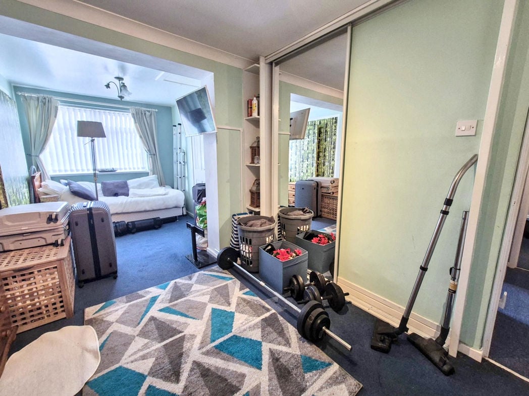Property image 16 of 26