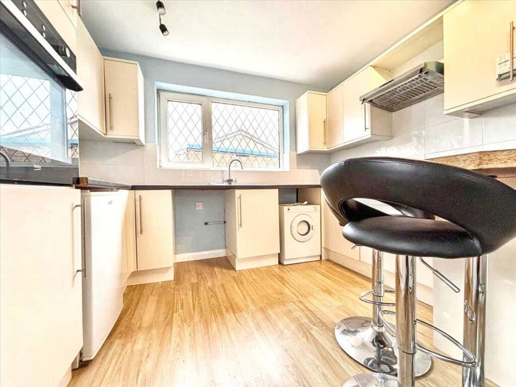 Property image 7 of 23