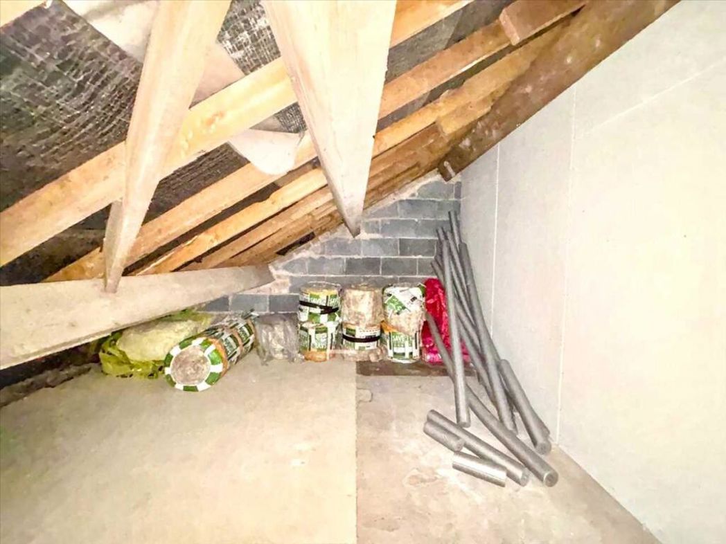 Property image 15 of 23