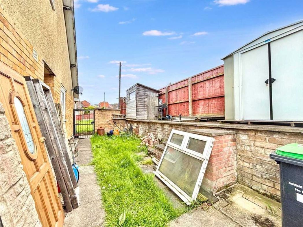 Property image 17 of 23