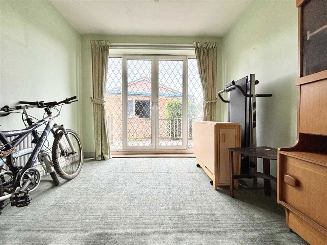 Property image 18 of 23