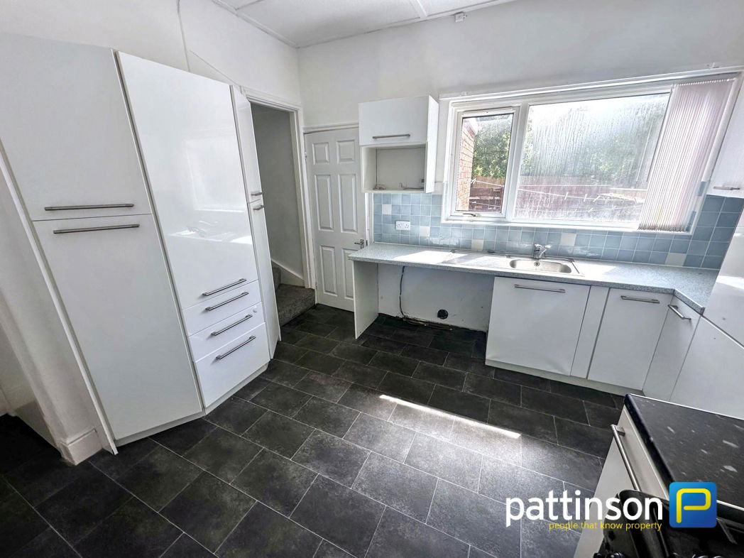 Property image 5 of 8