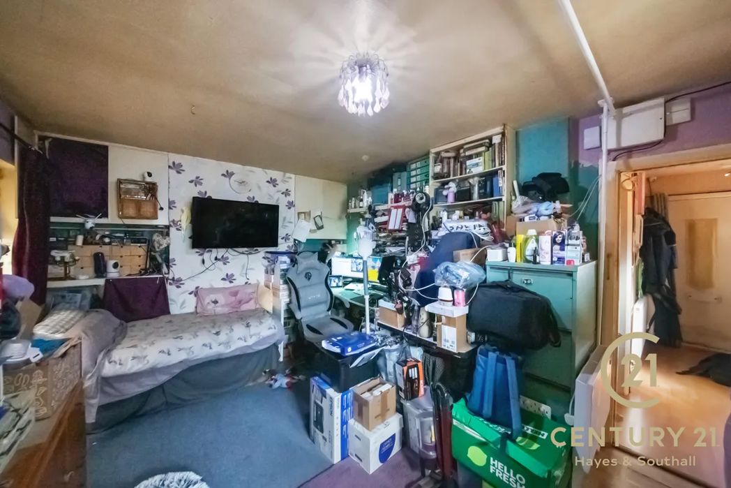 Property image 2 of 10
