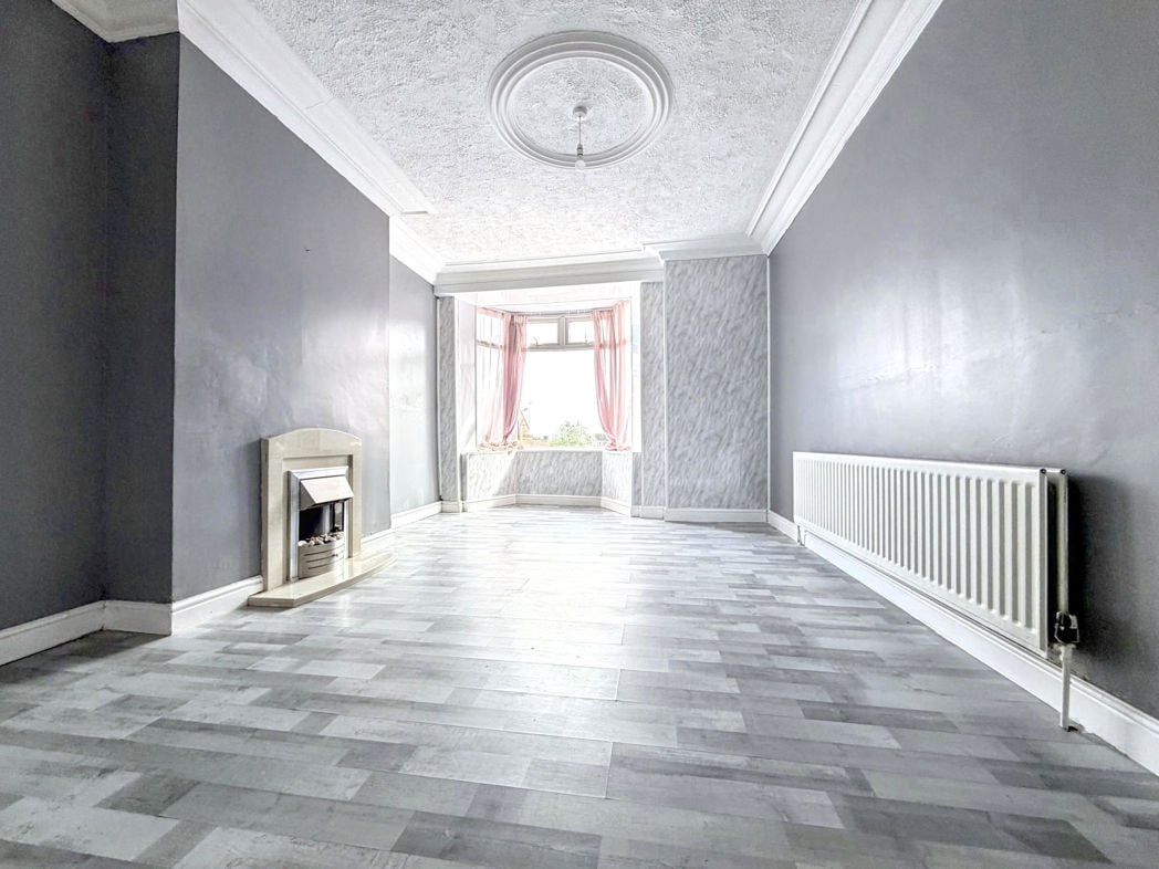 Property image 2 of 16