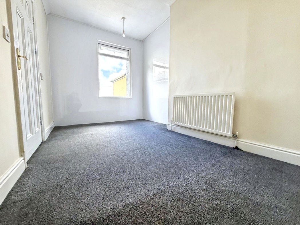 Property image 9 of 16