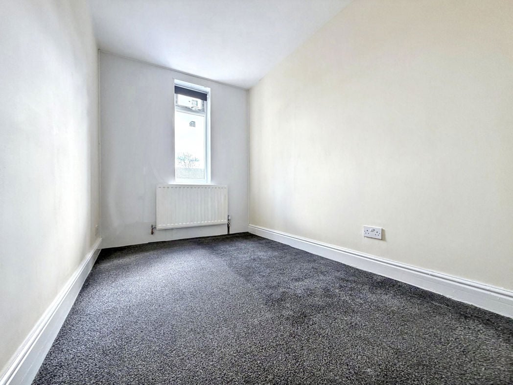 Property image 12 of 16