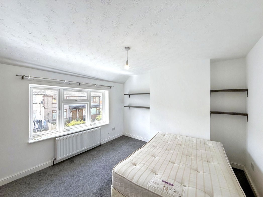 Property image 6 of 12