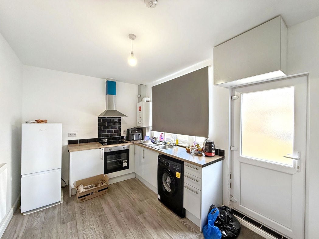 Property image 5 of 12