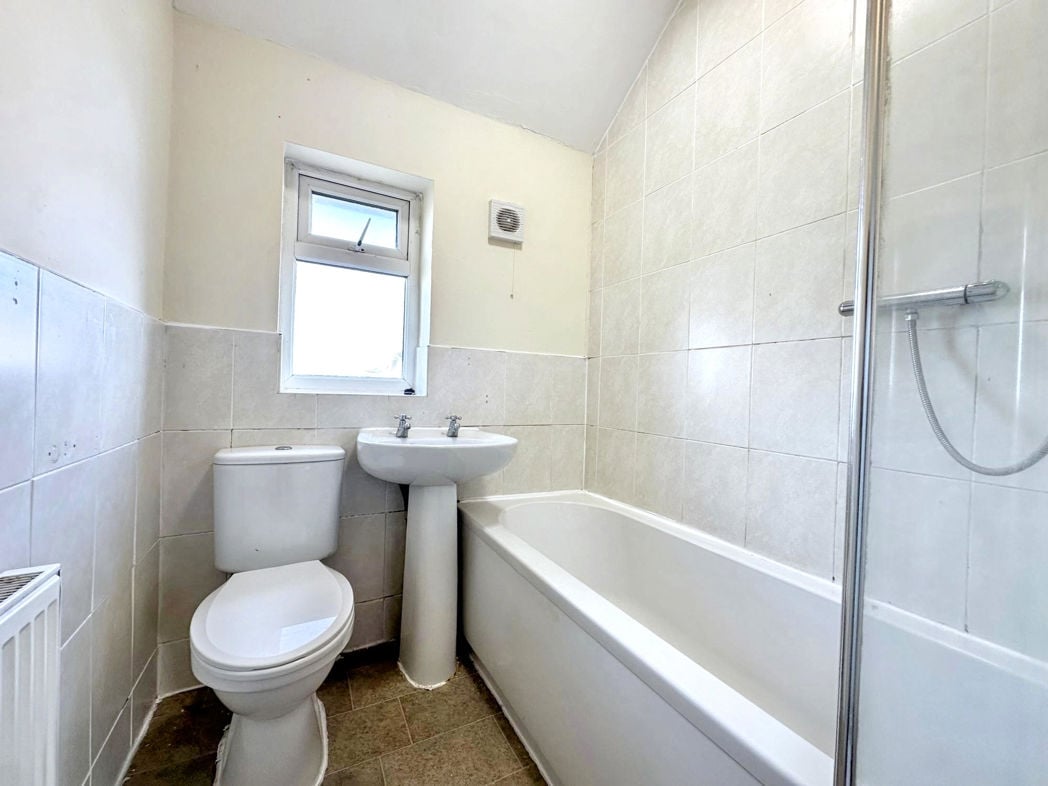 Property image 10 of 14