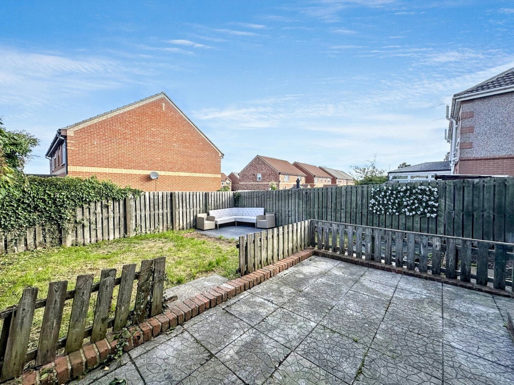 Property image 12 of 14