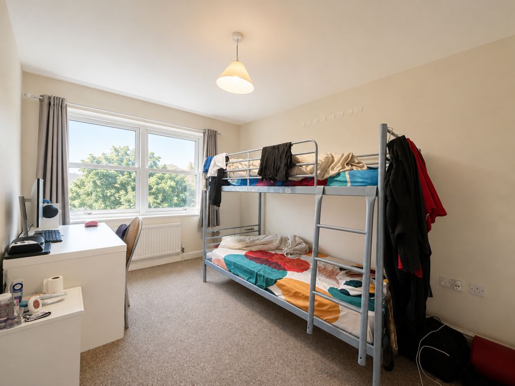 Property image 7 of 14
