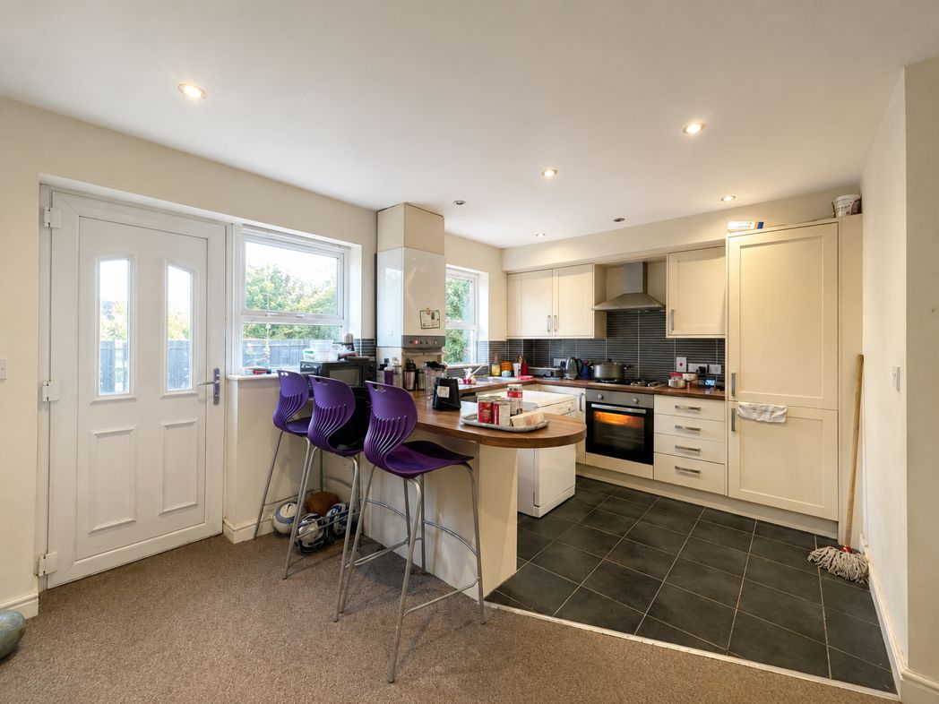 Property image 5 of 14