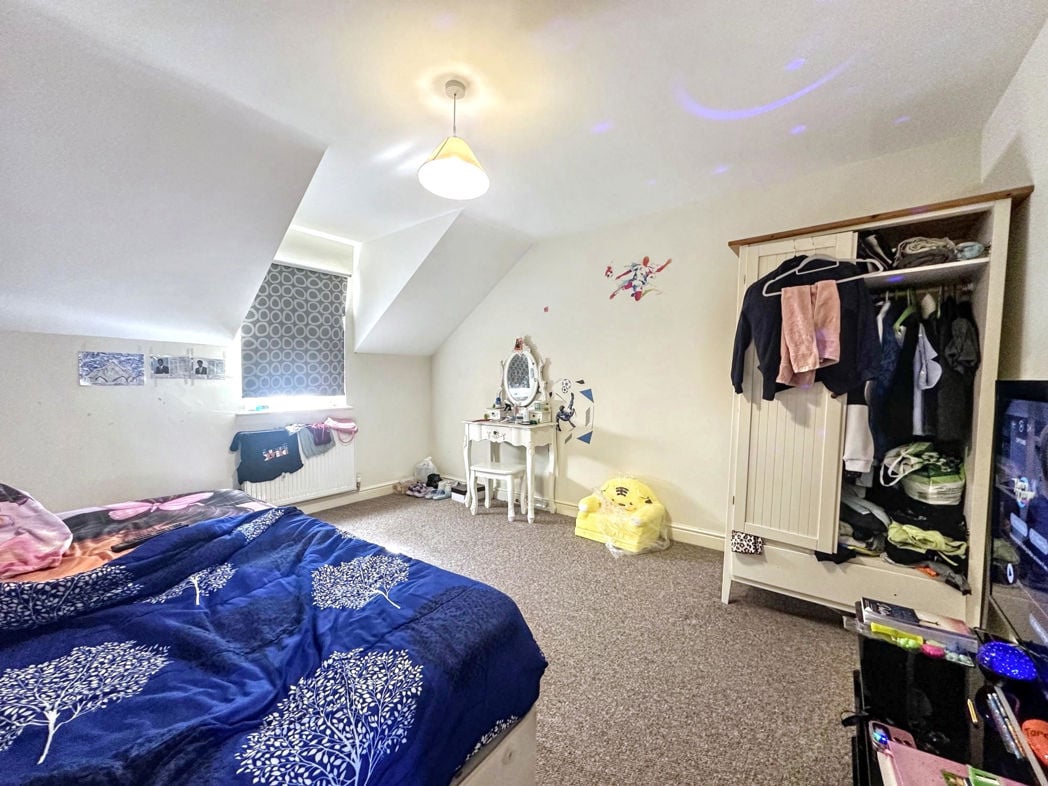 Property image 10 of 14