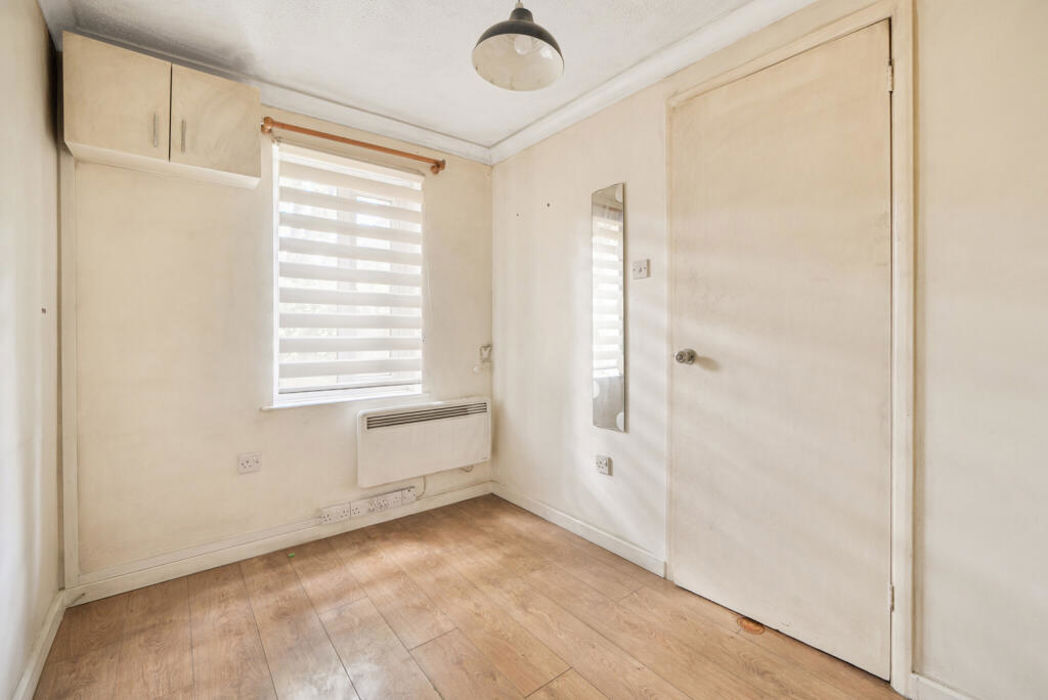 Property image 8 of 20