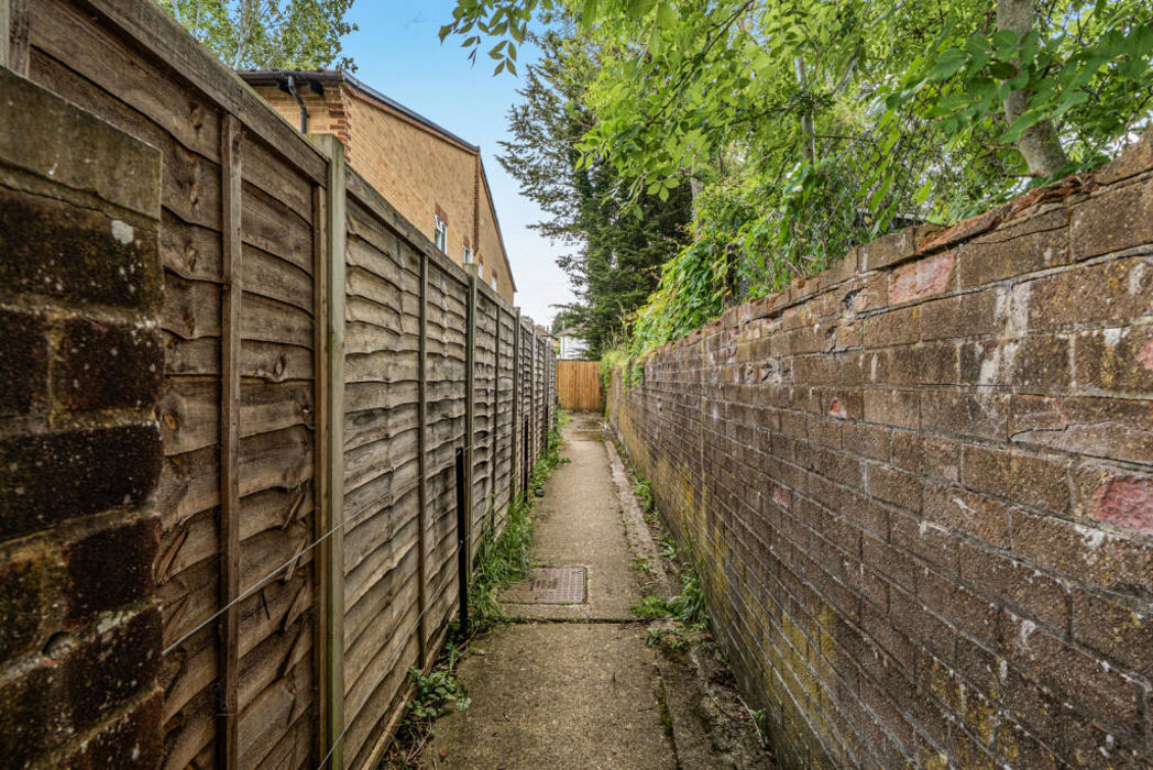 Property image 10 of 20