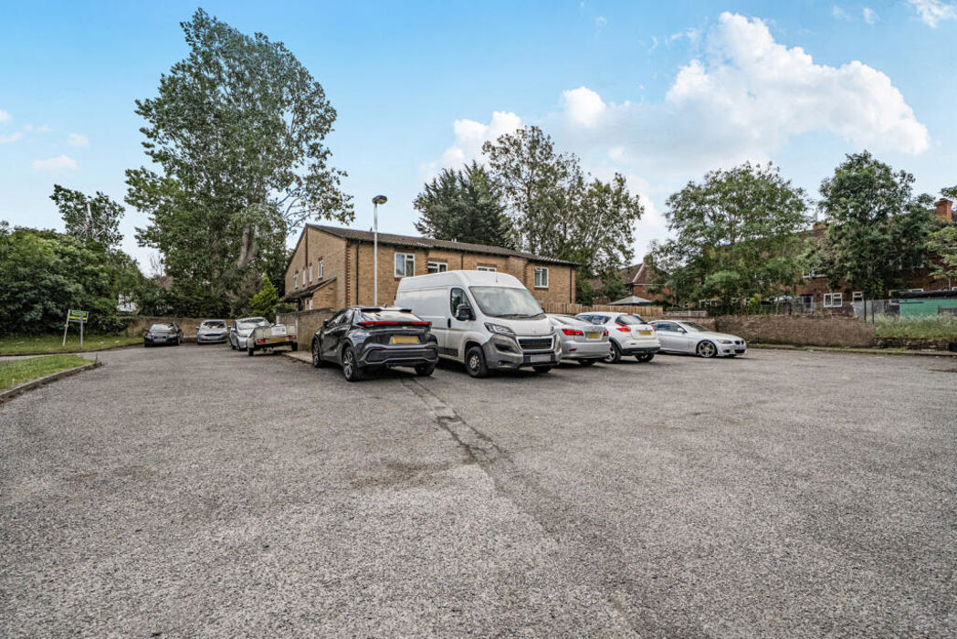 Property image 12 of 20