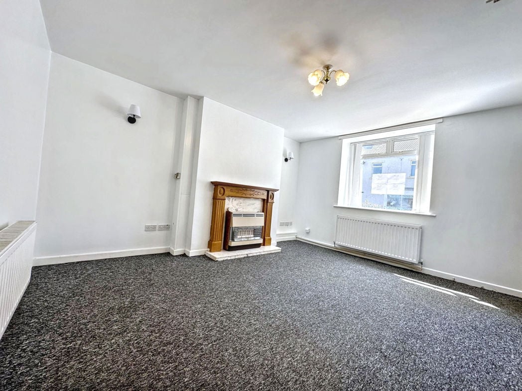 Property image 2 of 14