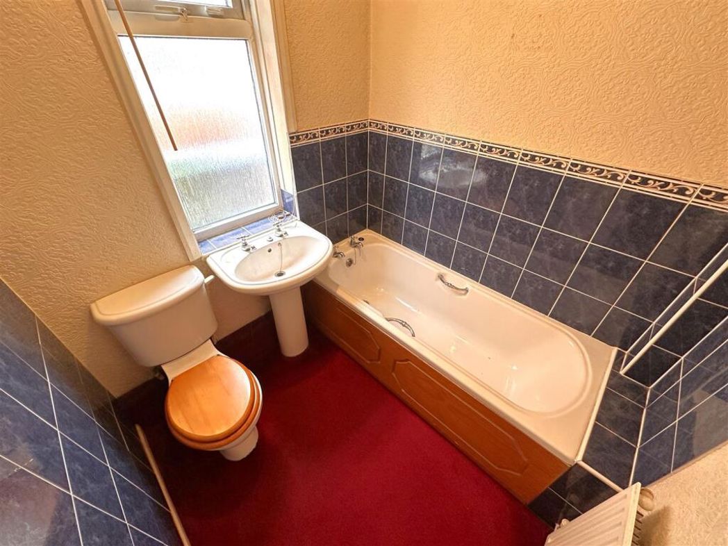 Property image 8 of 11
