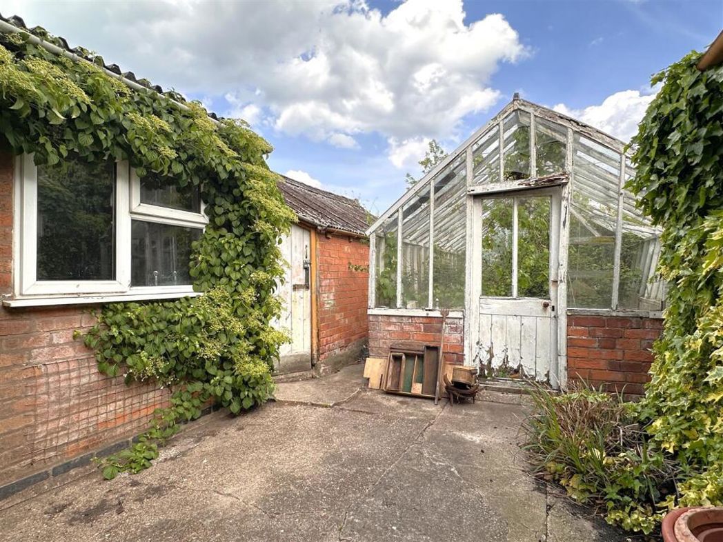 Property image 9 of 11