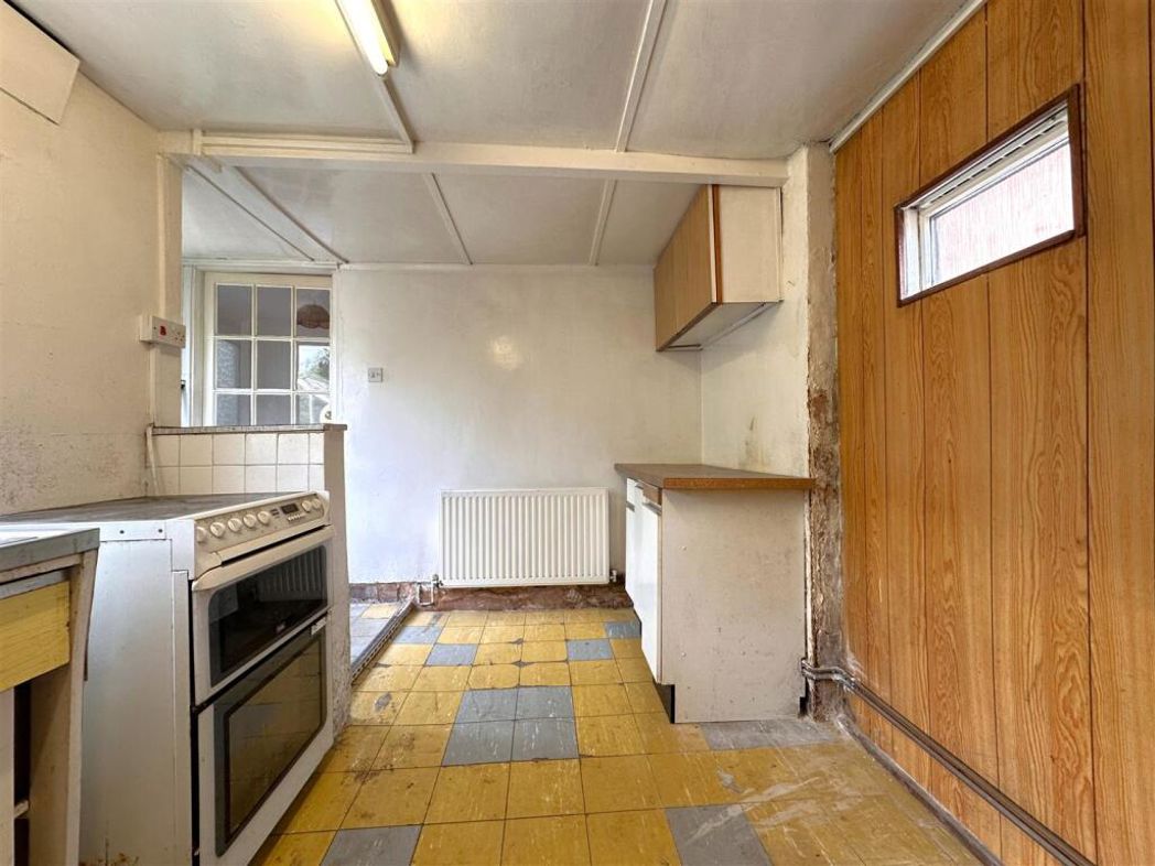 Property image 10 of 11