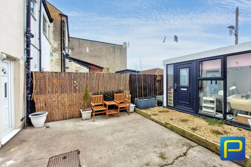 Property image 2 of 20
