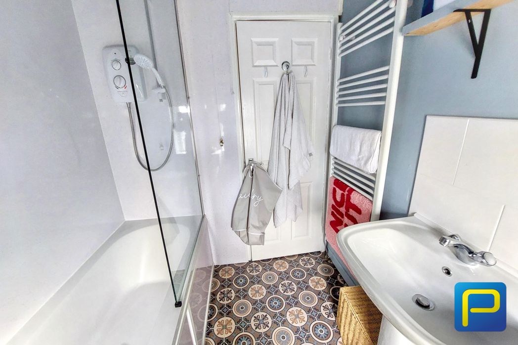 Property image 12 of 20