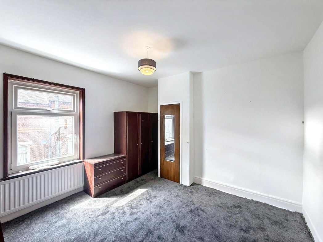 Property image 5 of 9