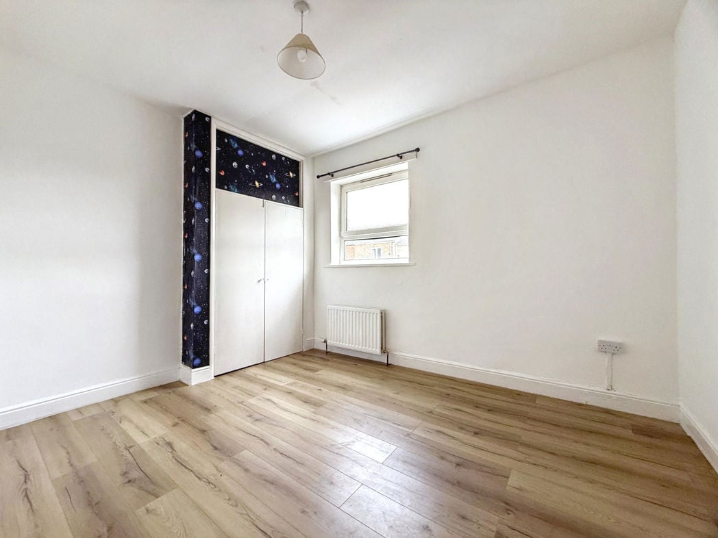 Property image 11 of 12