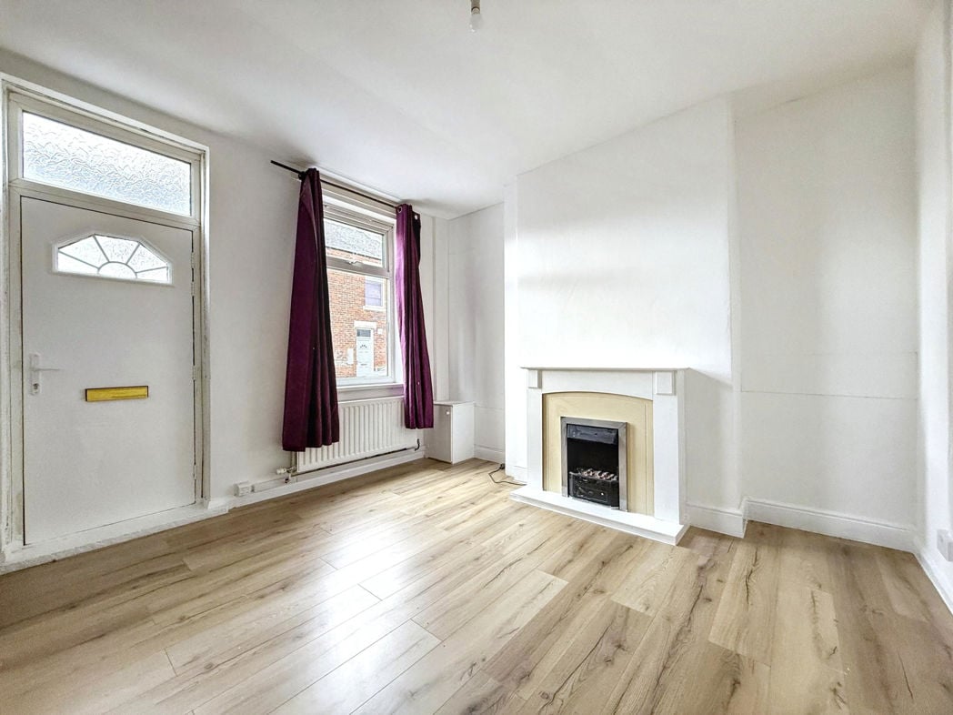 Property image 2 of 12