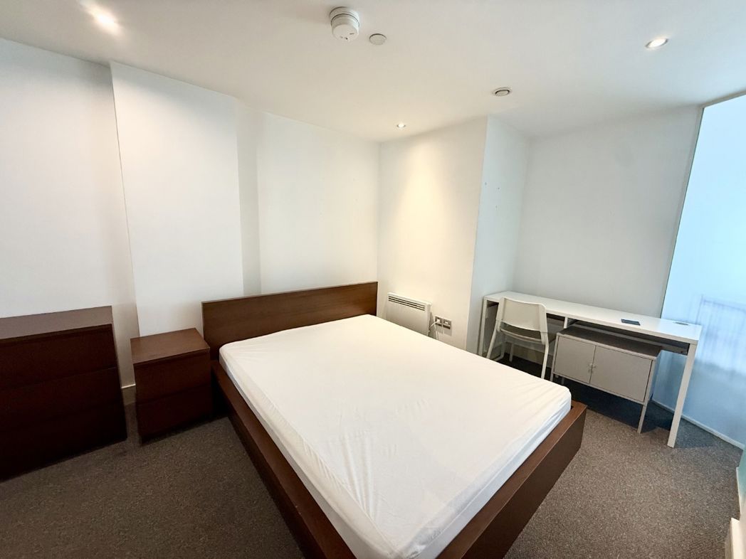Property image 5 of 11
