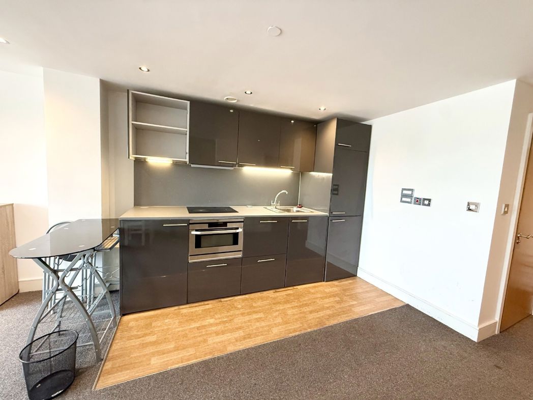 Property image 4 of 11