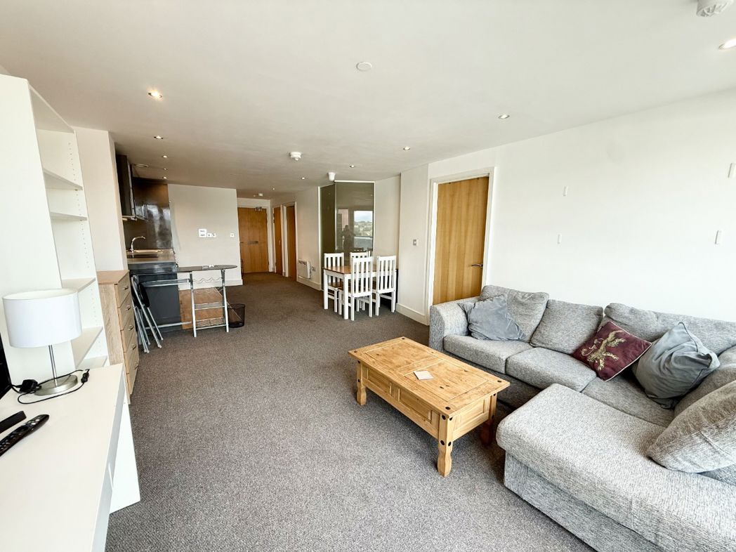 Property image 3 of 11