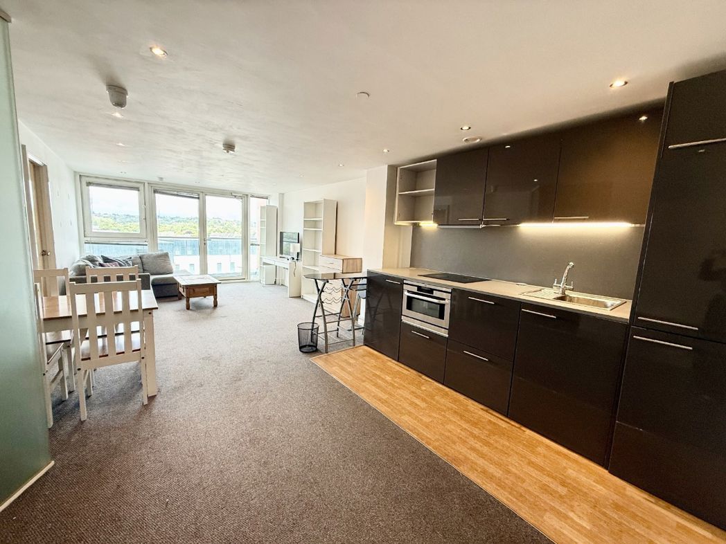 Property image 2 of 11