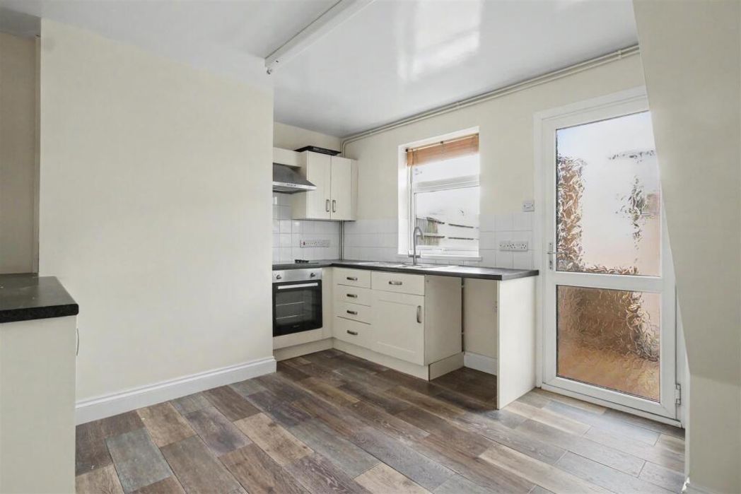 Property image 3 of 15