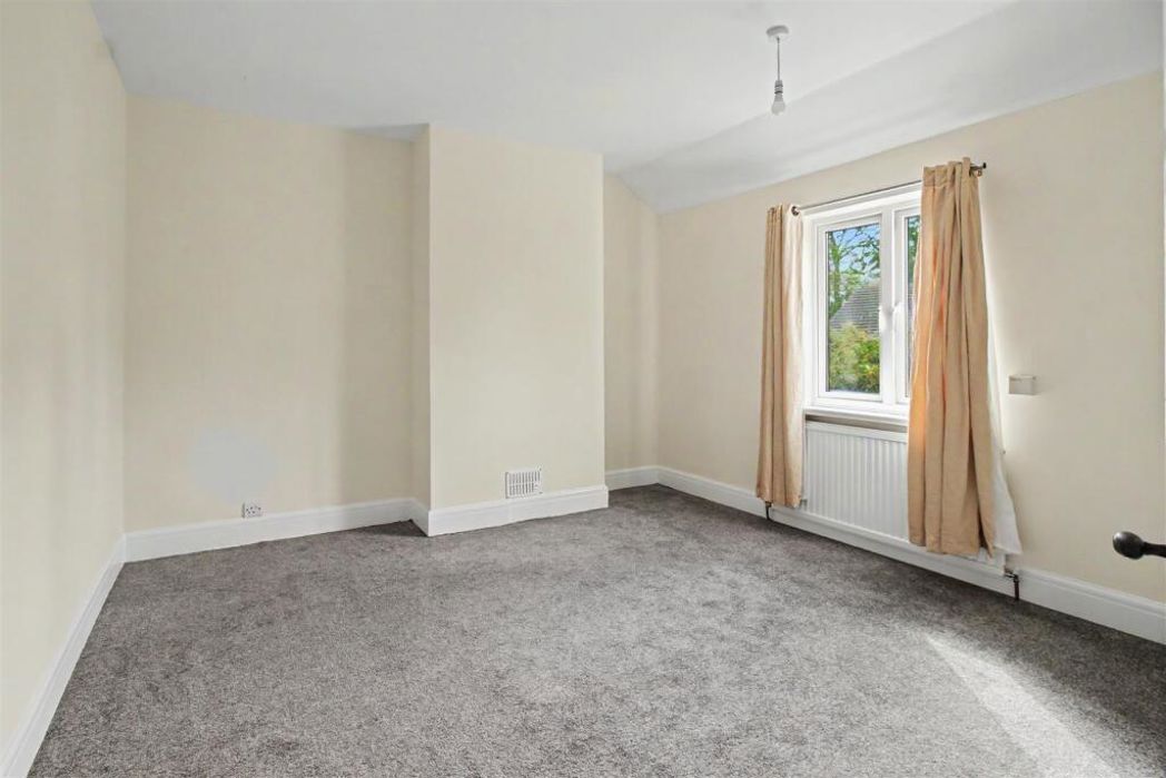 Property image 9 of 15