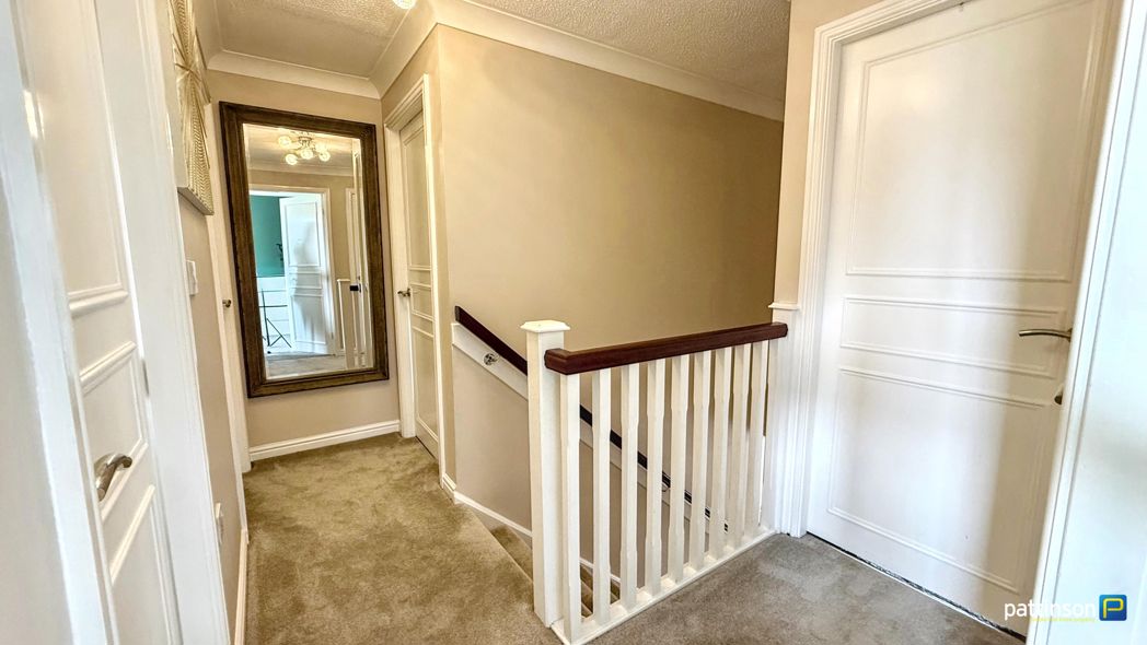 Property image 19 of 38