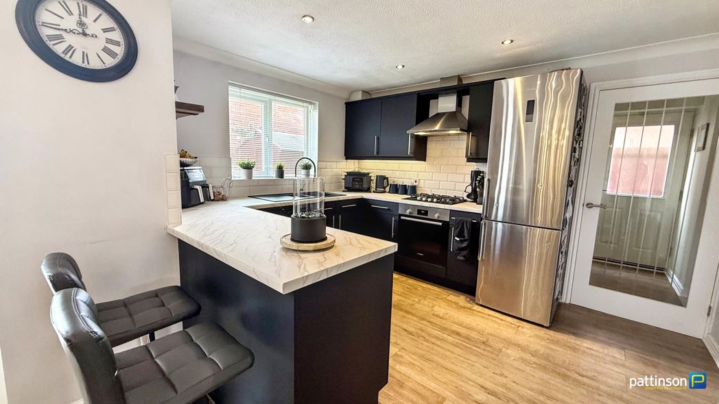 Property image 3 of 38