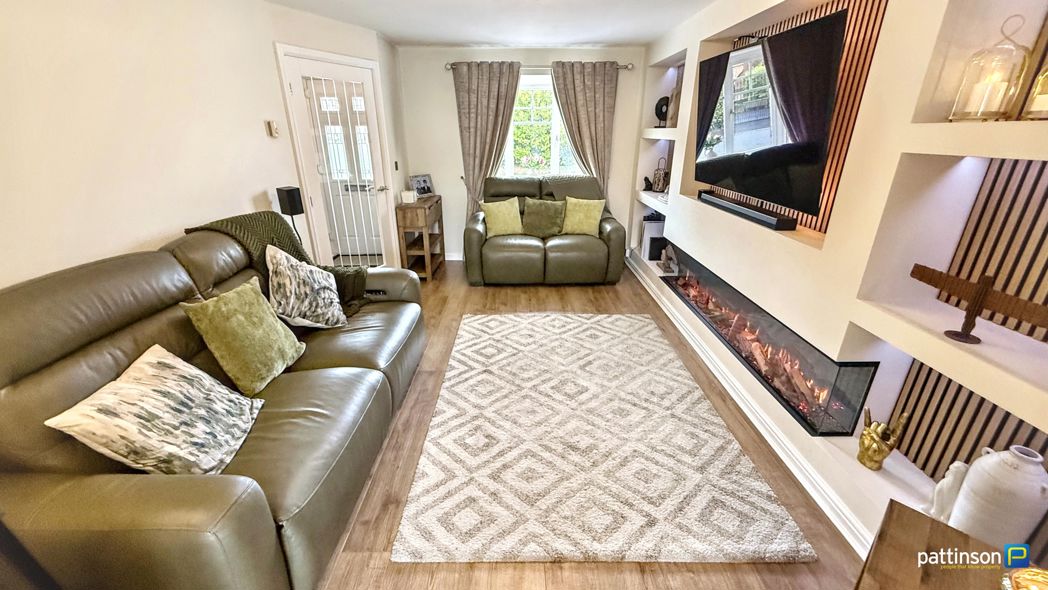 Property image 7 of 38