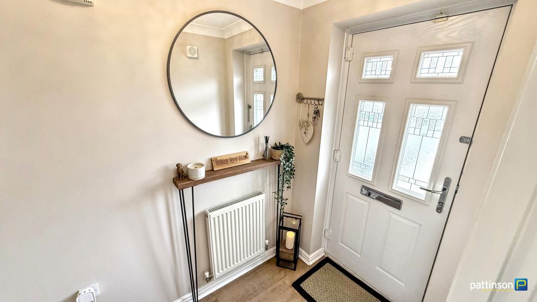 Property image 4 of 38